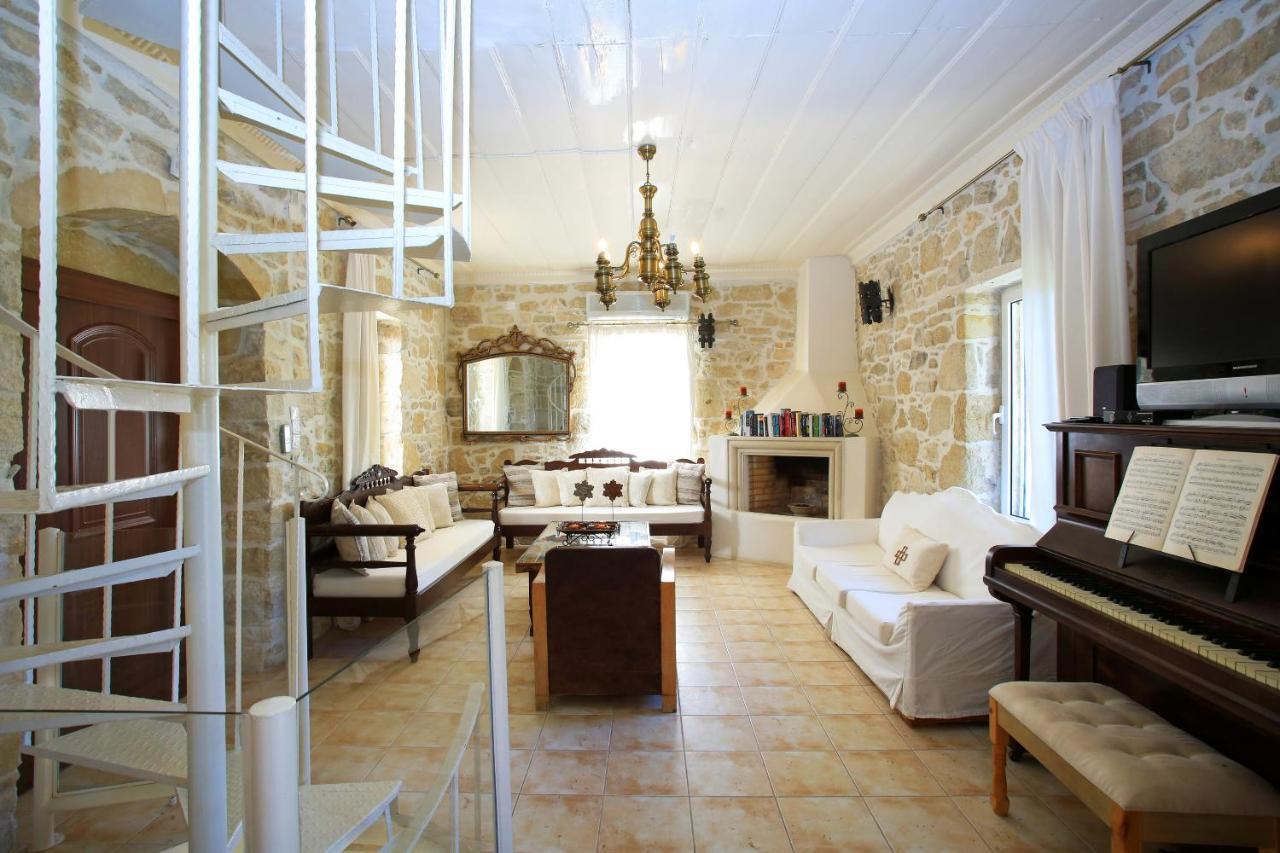 Villa Oasis Kamilari Exterior photo